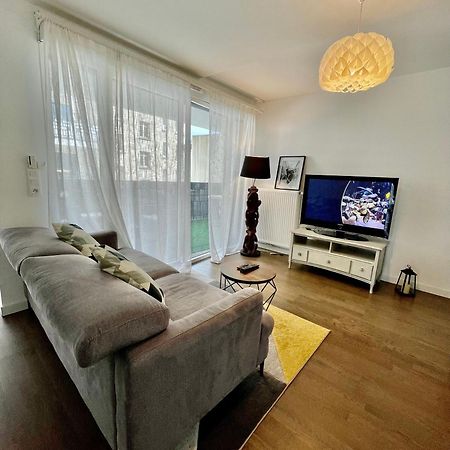 Sweet Escape Paris Centre - 3 Bds- Terrasse - Stade De France - Montmartre سانت أويه المظهر الخارجي الصورة