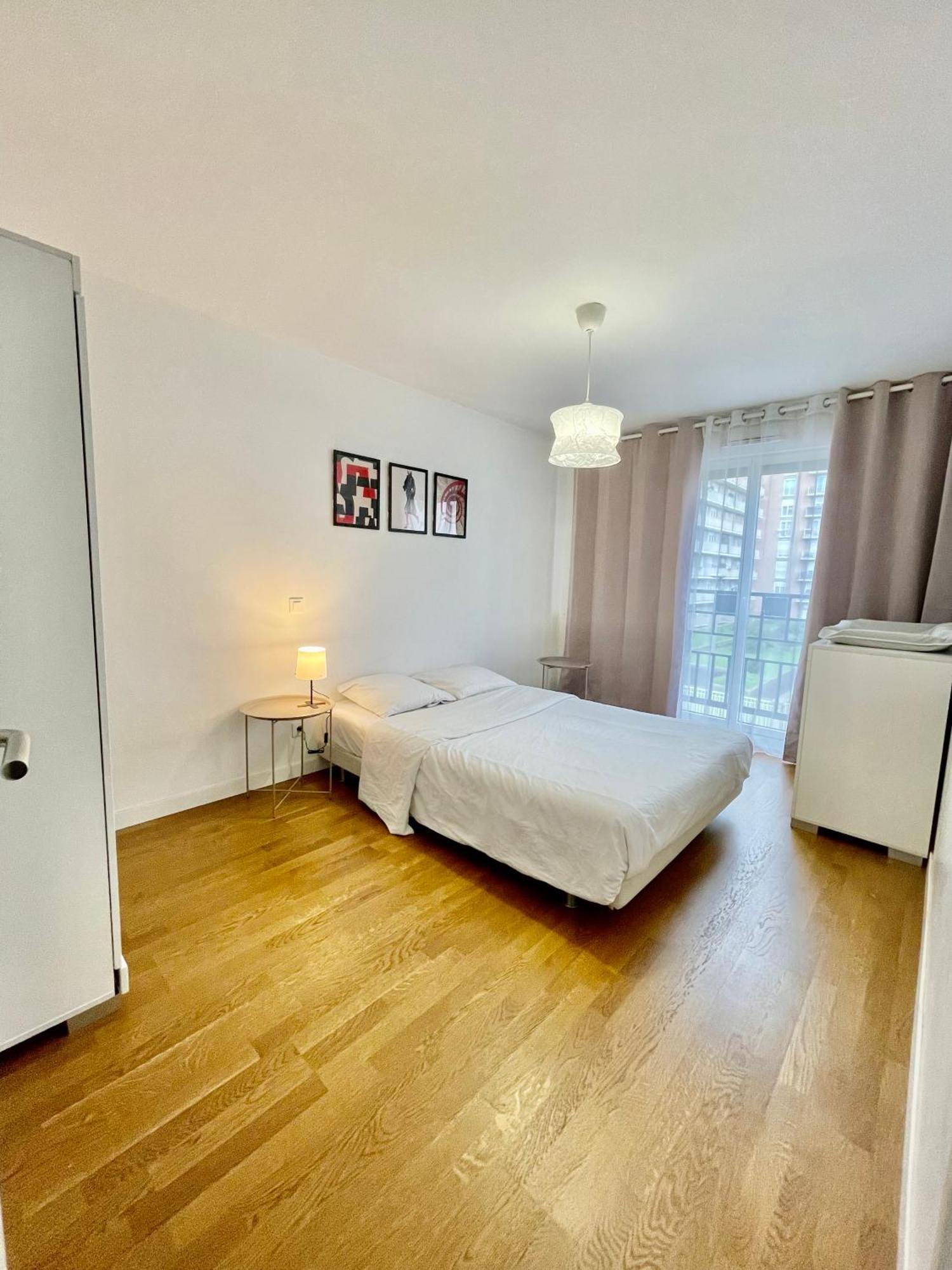 Sweet Escape Paris Centre - 3 Bds- Terrasse - Stade De France - Montmartre سانت أويه المظهر الخارجي الصورة